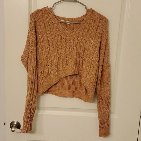 Gold Knit Cropped Sweater - Picture 1 of 2